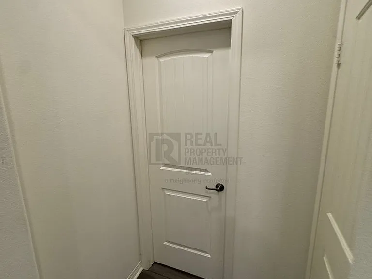 29261 Humboldt Ct — Photo 22