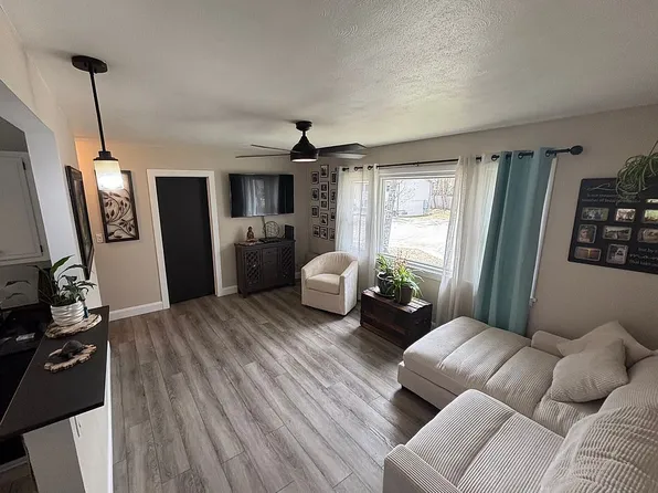 78 Sandhill Rd APT 14, Essex Junction, VT 05452