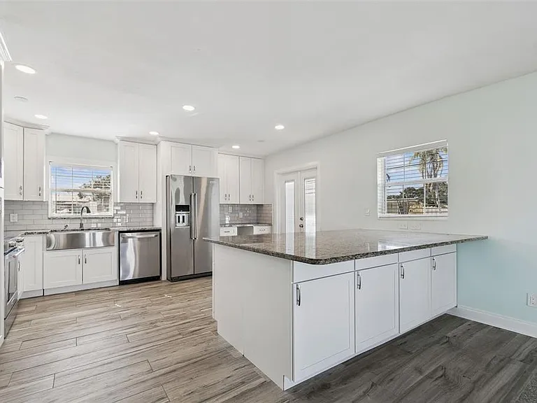 1733 Bayou Grande Blvd NE — Photo 10