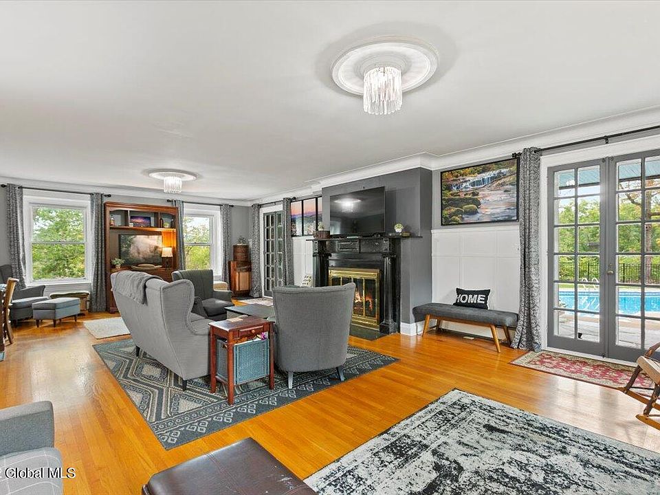 7 Spring Road, Glenville, NY 12302 Zillow