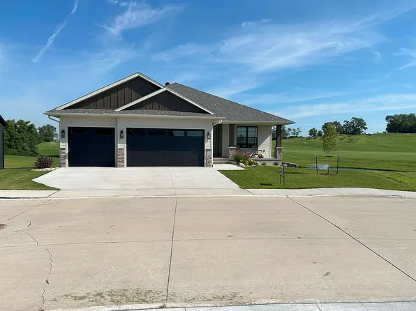 932 Long Dr, Solon, IA 52333