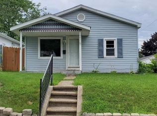 1015 Hubbard St, Mishawaka, IN 46544