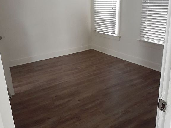 4th image of 1724 E 4th St #31