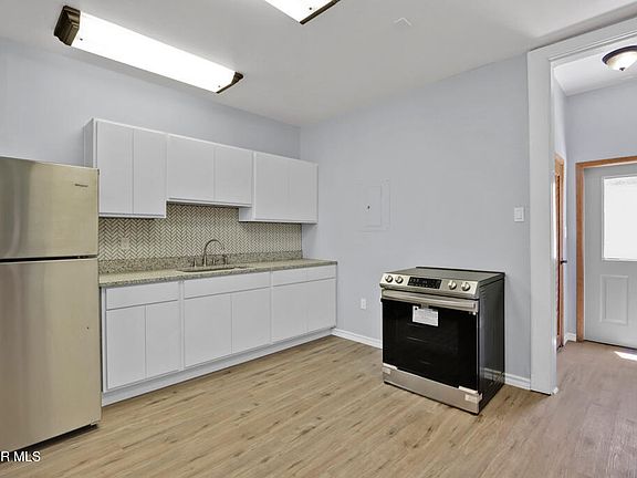 4th image of 404 W Overland Ave #B