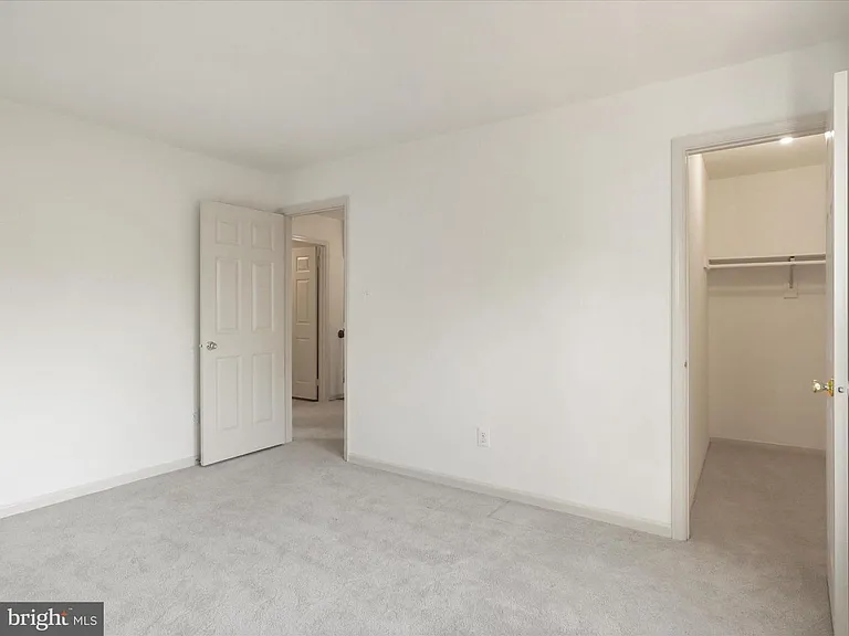 7004 Dreams Way Ct — Photo 32