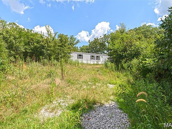 3rd image of 26224 Rochester Rd
