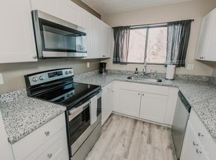 433 Wright St APT 204, Lakewood, CO 80228