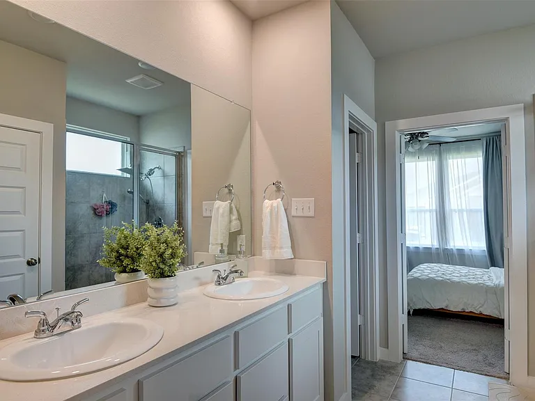7215 Clearwater Cove Dr — Photo 9