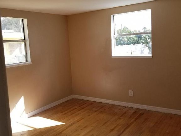 5th image of 152 Ponce De Leon Dr