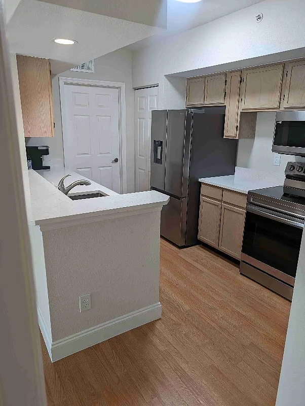 Building Photo - 4620 Saint Croix Ln #932