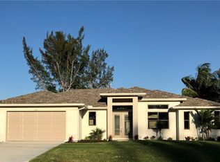 3433 SW 11th Place Cpe, Coral, FL 33914