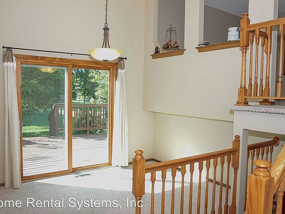 5th image of 2755 Weston Ln N