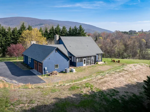 9197 Critzers Shop Rd, Afton, VA 22920