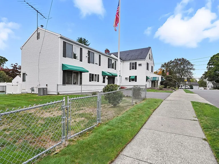 3430 Park Ave — Photo 37