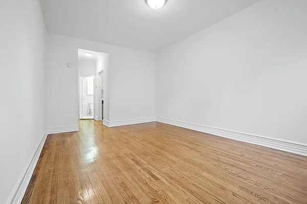 Rented by Anchor Associates | media 3