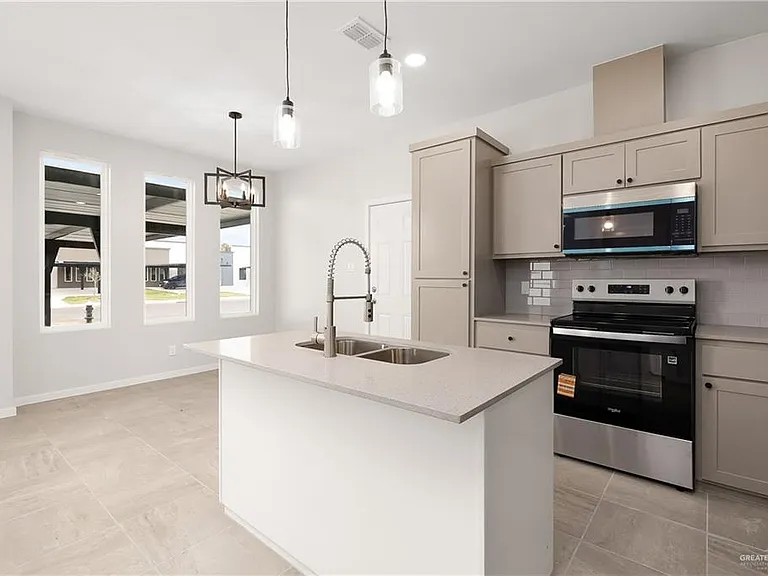 2501 Hilltop Ave #1 — Photo 6
