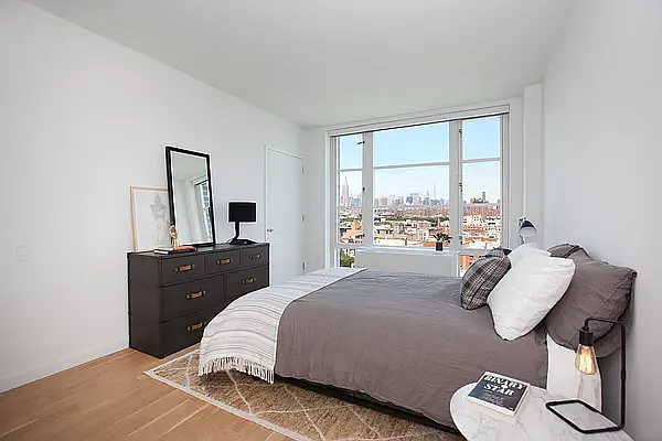 Rented by REAL New York | media 11