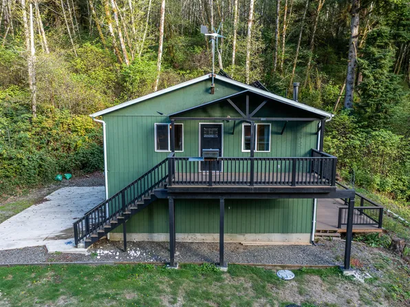 695 SE John Nye Rd, Newport, OR 97365