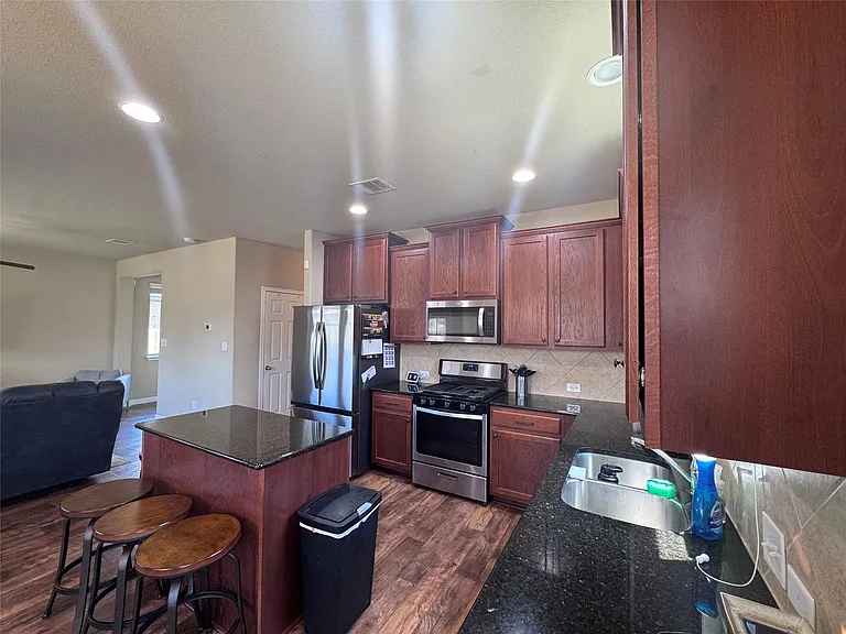 321 Callahan Ln — Photo 13