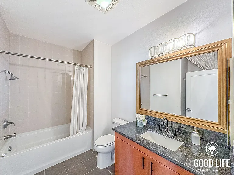 875 G St #804 — Photo 9