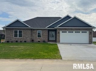 2508 Taylor Dr, Quincy, IL 62305
