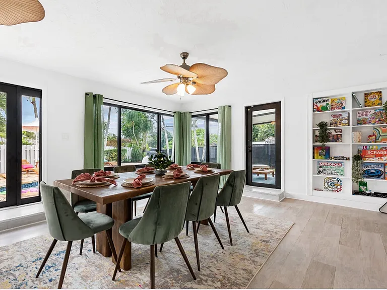 1010 NW 76th Ave — Photo 39