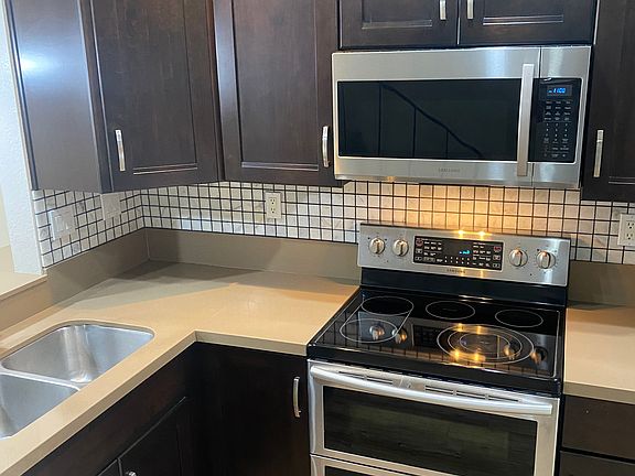 4th image of 6614 Bell Bluff Ave