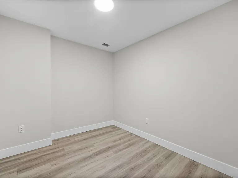 29 Heckman Ave — Photo 16