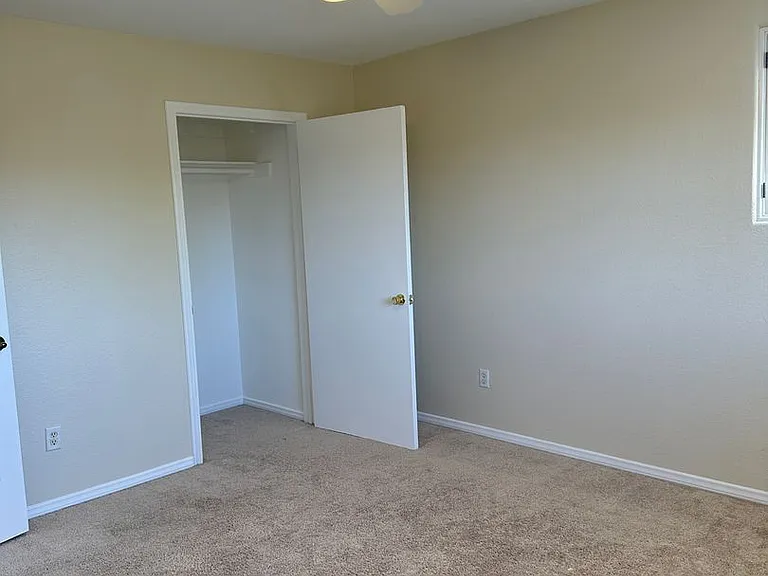 2340 Mount Elena Way — Photo 22