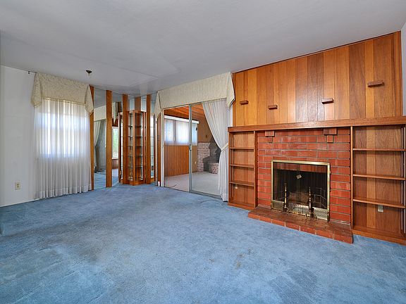 3rd image of 5064 Mount Hay Dr