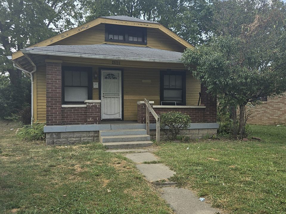 1st image of 2526 Caroline Ave