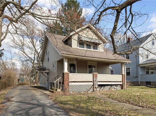 17 Ardmore Ct, Niles, OH 44446