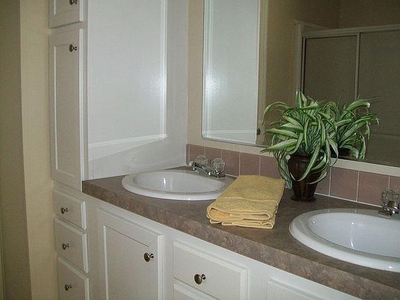 4th image of 3903 Glenwick Dr