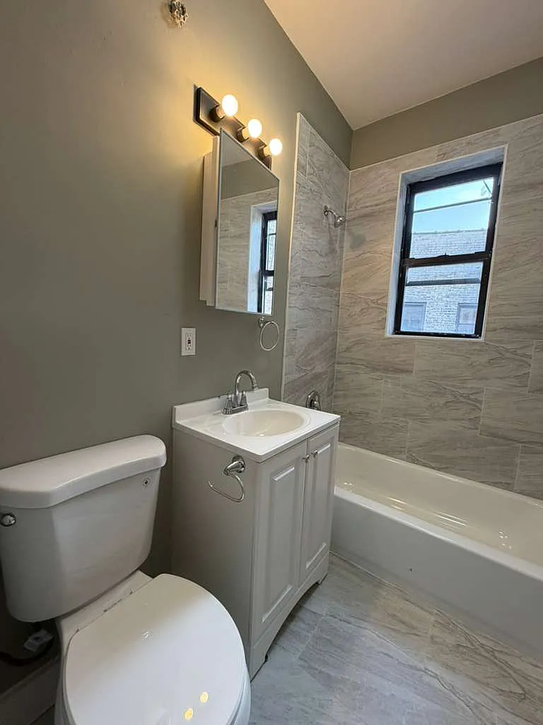 Building Photo - 1009 S Orange Ave #507