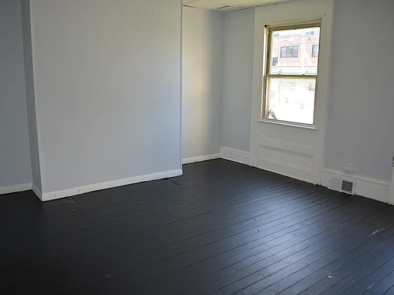 1015 Park Ave #1 — Photo 5