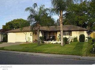 8901 Candlewick Ln, Port Richey, FL 34668