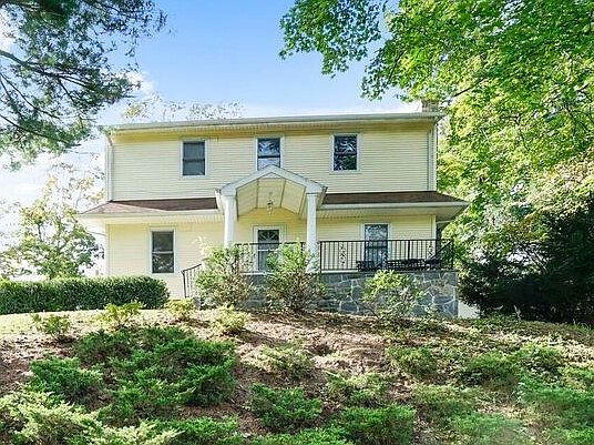 1st image of 34 Lincoln Ave