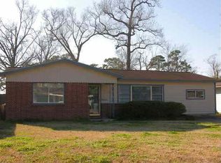 5115 Allen Dr, Beaumont, TX 77708