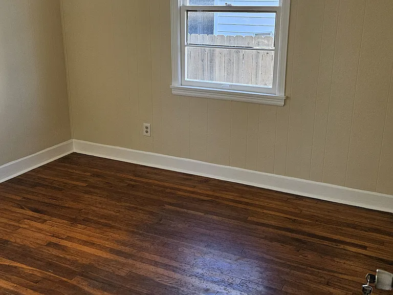 3408 W Lloyd St — Photo 10