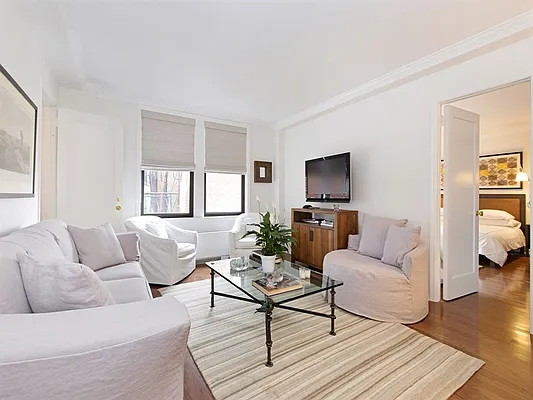 Sold by Sotheby's International Realty | media 8