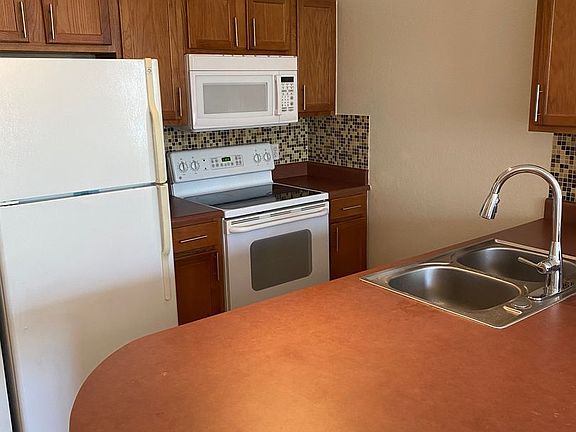 5th image of 8213 Claire Ann Dr APT 206