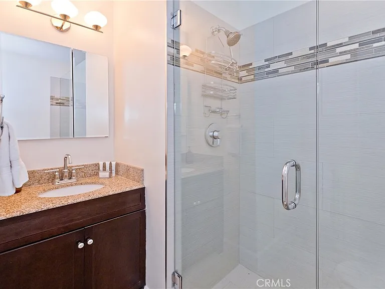 1057 E Marshall Way — Photo 19
