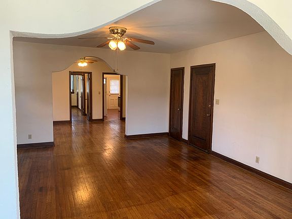 3rd image of 1664 Glenn Ave APT B