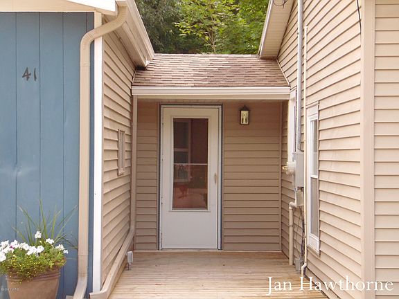 3rd image of 41 Sundago Park St