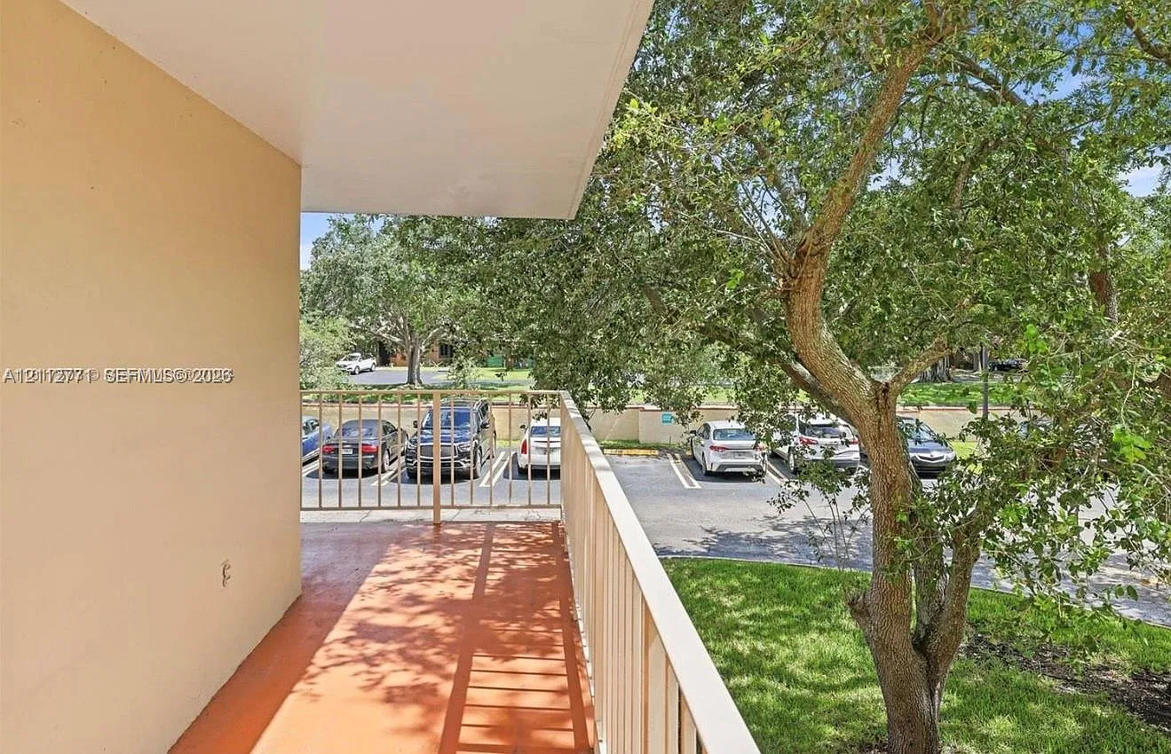 13100 SW 92nd Ave — Photo 3