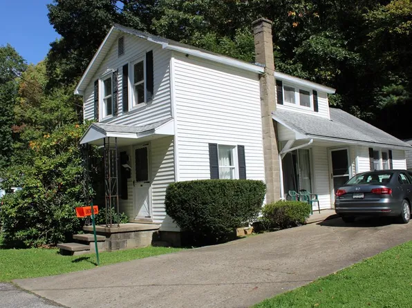 712 Superior St, Titusville, PA 16354