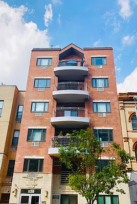 Rented by Douglas Elliman | media 16