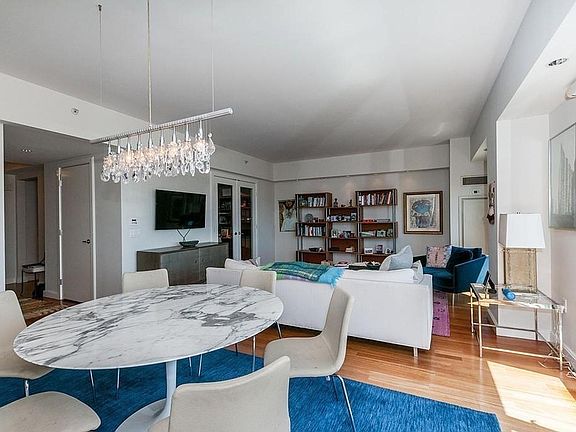 4th image of 505 Tremont St Unit 704