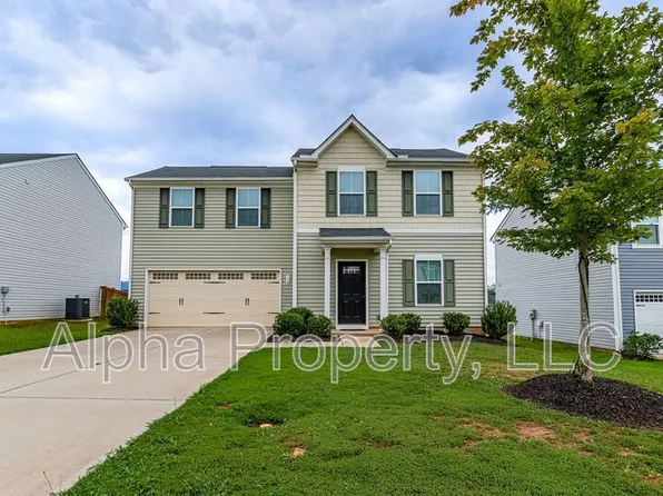 10 Torrington Dr, Greenville, SC 29617