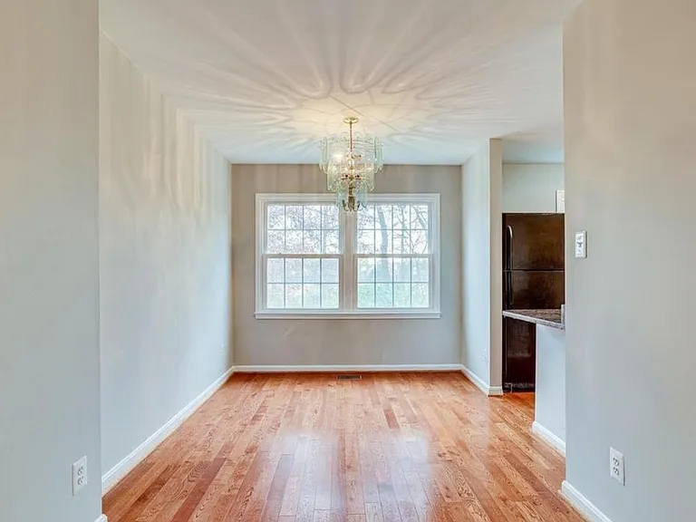 14704 Cardigan Sq — Photo 10